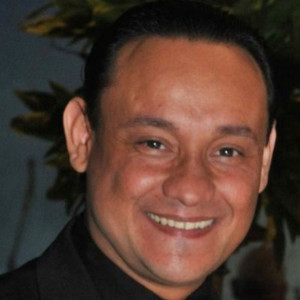 — Pr. Leonardo Mendes
